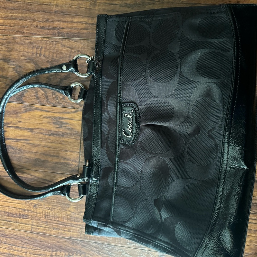 Coach bag  used 1 time  looks brand new